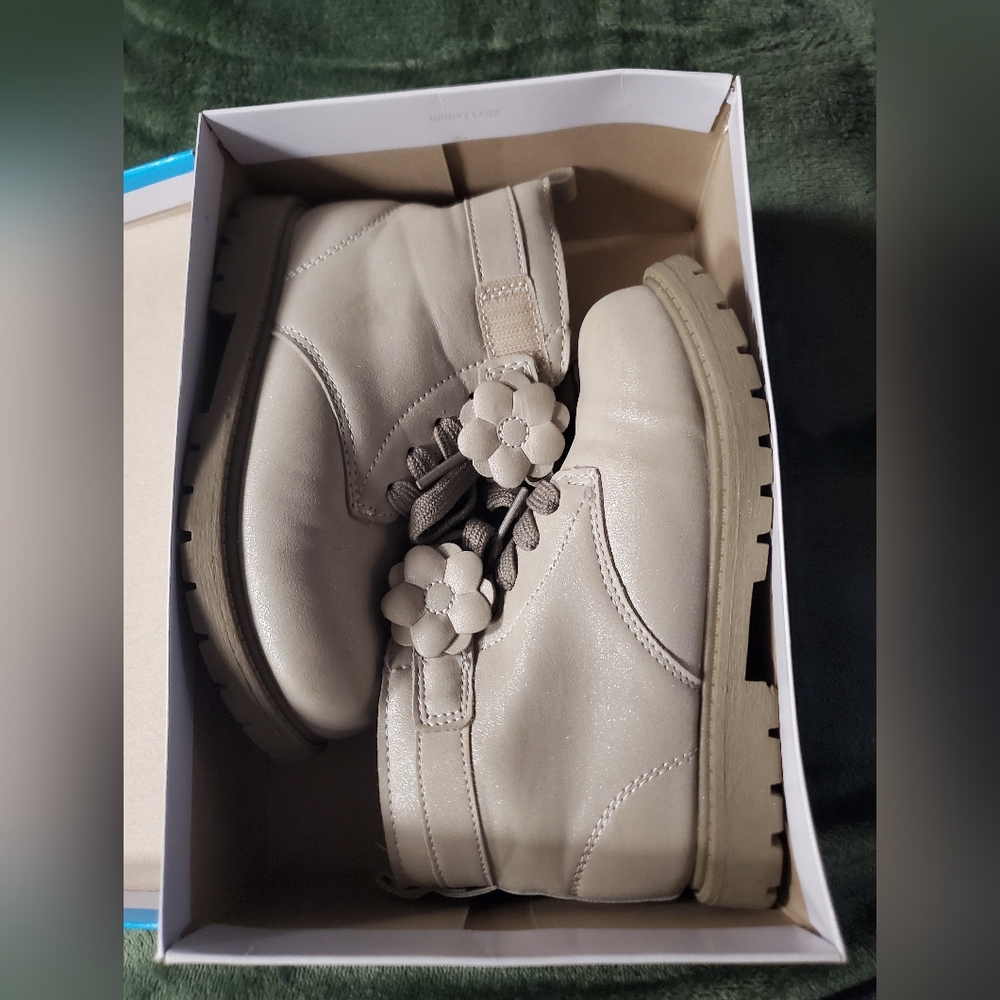 New Carter's Boots